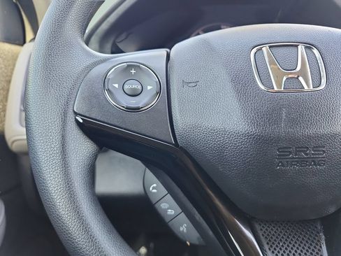 Certified 2022 Honda HR-V LX image 30