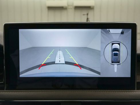 Used 2023 Lincoln Corsair Reserve w/ Equipment Group 201A image 16