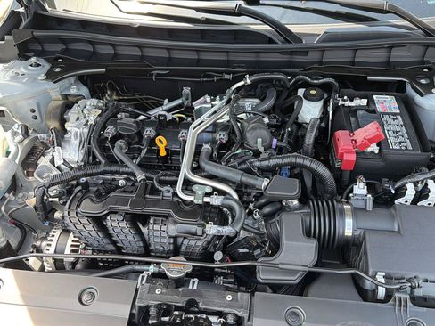 New 2026 Nissan Altima 2.5 SR w/ SR Premium Package FWD image 34