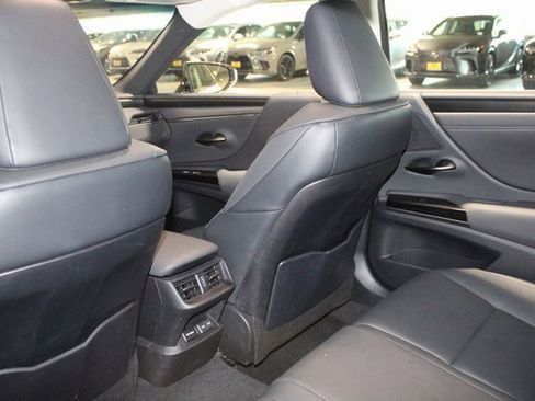 Certified 2023 Lexus ES 350 w/ Premium Package image 9