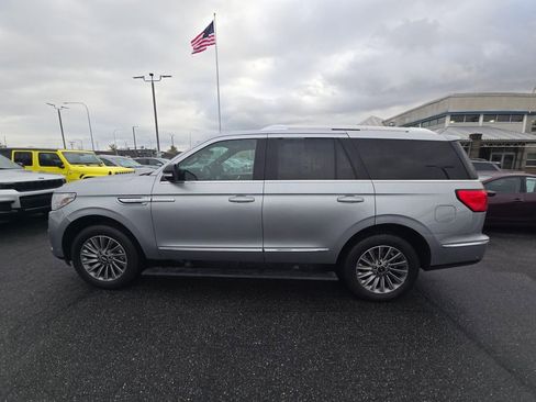 Used 2021 Lincoln Navigator 4WD image 7
