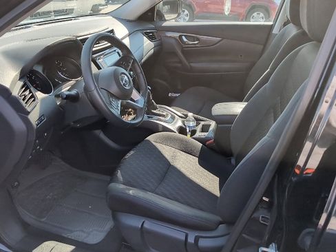 Used 2020 Nissan Rogue S w/ Special Edition Package image 14