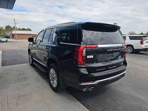 Used 2025 GMC Yukon Denali AWD/4WD image 5