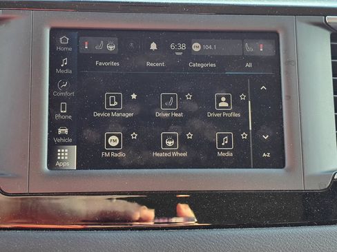Used 2023 Chrysler Voyager LX FWD image 15