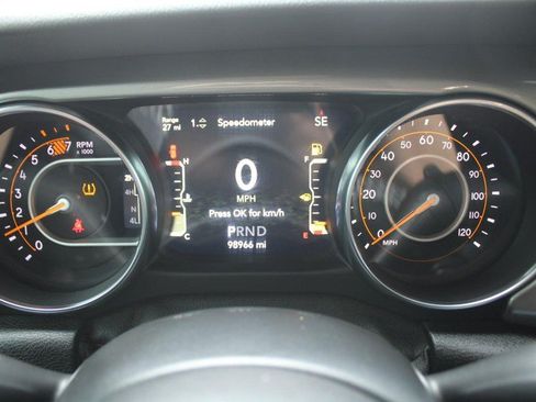 Used 2021 Jeep Wrangler Unlimited Sahara AWD/4WD image 19