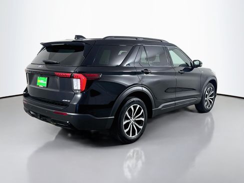 Used 2026 Ford Explorer ST-Line AWD/4WD image 10