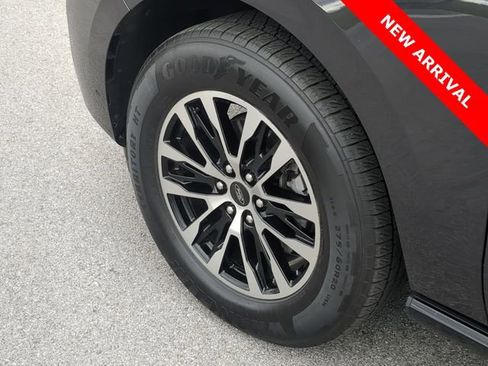 Used 2025 Ford Expedition Max Platinum image 24