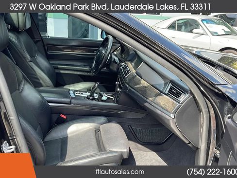 Used 2014 BMW 750i image 51