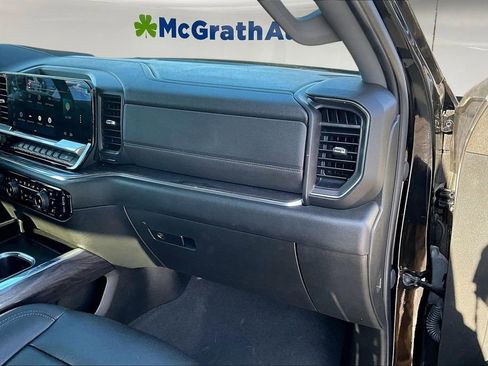 Used 2023 Chevrolet Silverado 1500 LTZ image 25