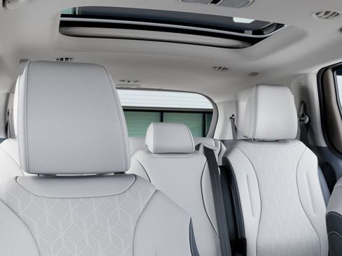 New 2026 Kia Carnival SX w/ SX Dark Edition Package FWD image 28