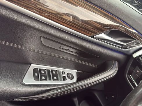 Used 2018 BMW 530e xDrive image 22