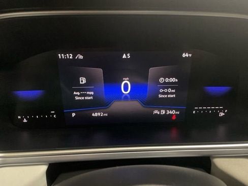 Certified 2025 Volkswagen Taos SE w/ Panoramic Sunroof Package image 19