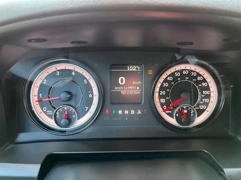 Used 2018 RAM 3500 Tradesman w/ Chrome Appearance Group AWD/4WD image 30