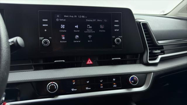 Used 2025 Kia Sportage LX FWD image 33