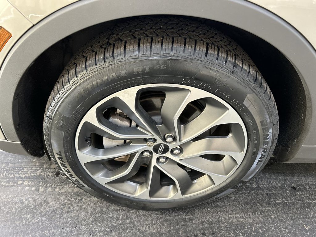 Used 2023 Lincoln Nautilus Reserve w/ Equipment Group 201A AWD/4WD image 8