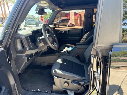 Used 2022 Ford Bronco 4-Door AWD/4WD image 8