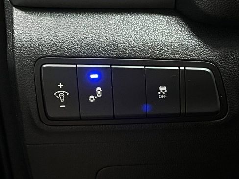 Used 2018 Hyundai Tucson Sport w/ Cargo Package image 17