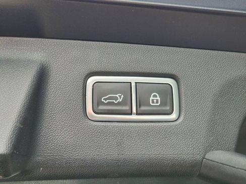 Certified 2023 Kia Sorento EX AWD/4WD image 11