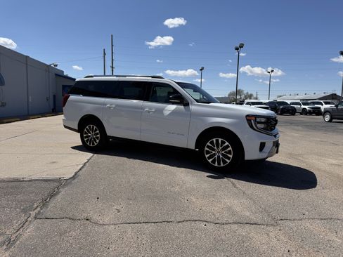Used 2025 Ford Expedition Max Platinum AWD/4WD image 4