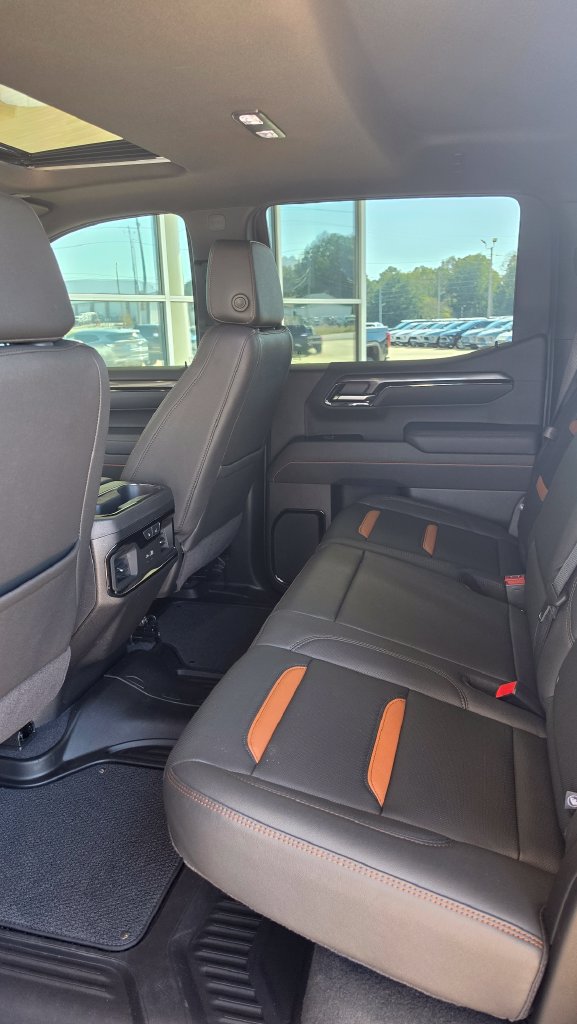 Used 2026 GMC Sierra 1500 AT4 w/ AT4 Premium Package AWD/4WD image 6
