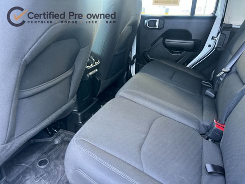 Used 2023 Jeep Wrangler Unlimited AWD/4WD image 13
