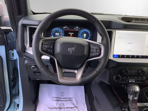 New 2025 Ford Bronco Heritage Edition image 12