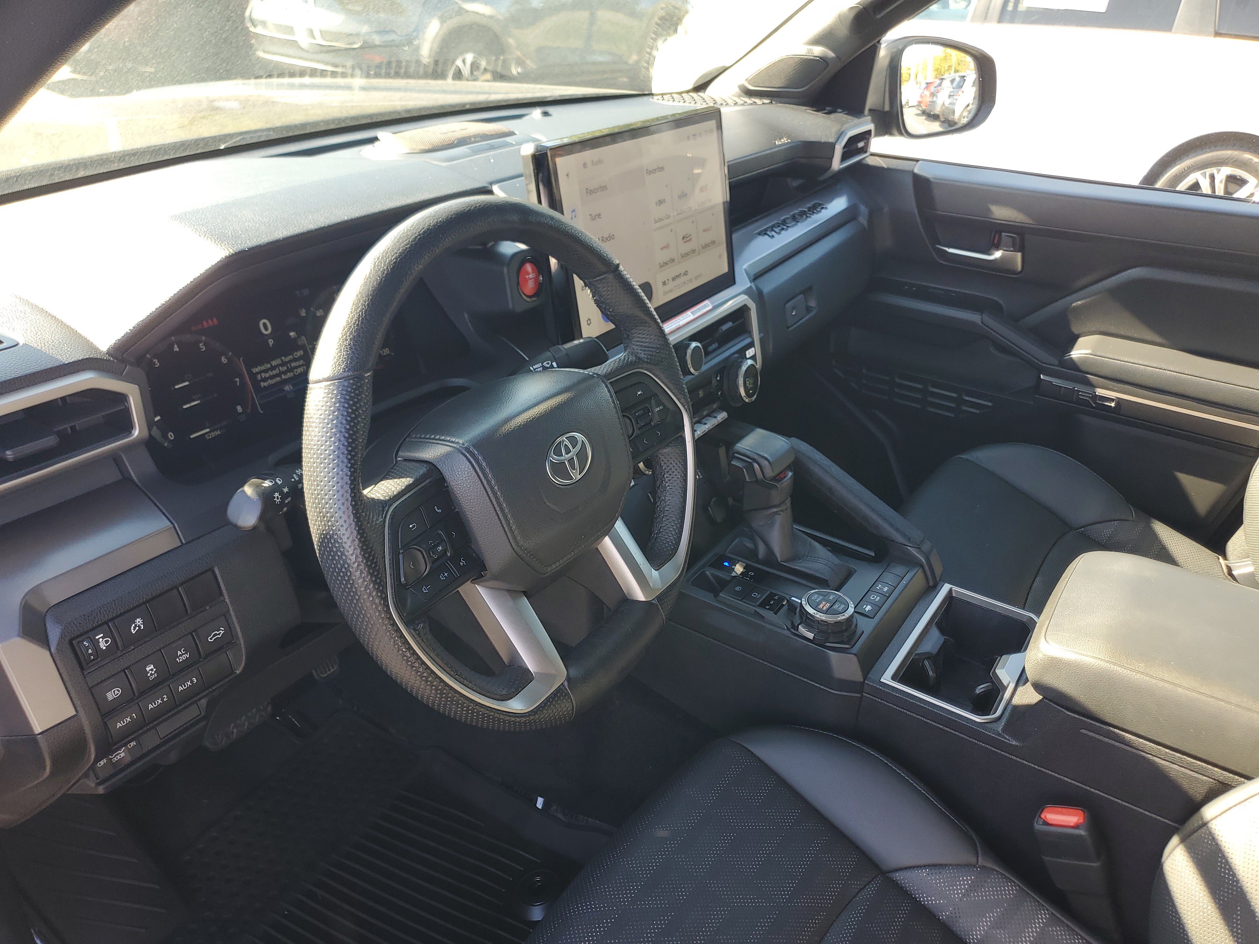 Certified 2025 Toyota Tacoma TRD Off-Road w/ TRD Off Road Premium Package AWD/4WD image 18