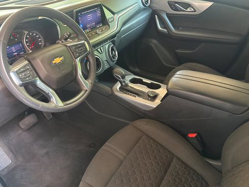 Used 2021 Chevrolet Blazer LT FWD image 11