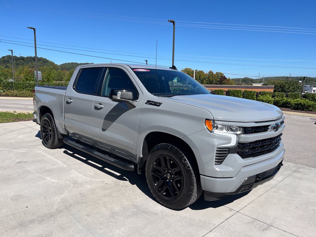 Used 2024 Chevrolet Silverado 1500 RST AWD/4WD image 30