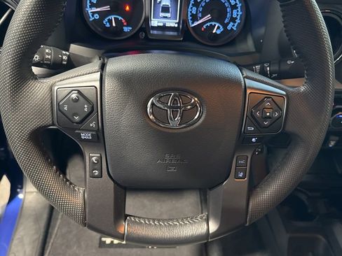 Used 2023 Toyota Tacoma TRD Sport image 39