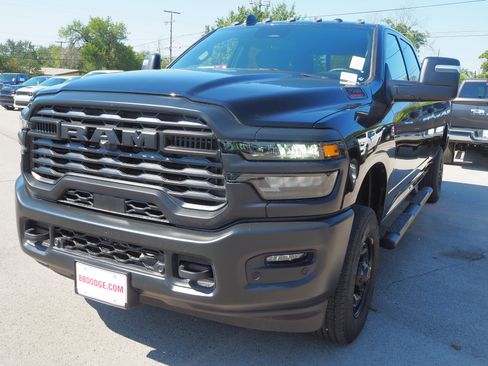New 2026 RAM 2500 Tradesman AWD/4WD image 4