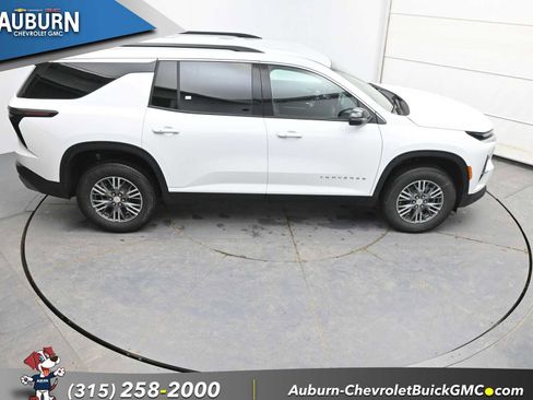 New 2026 Chevrolet Traverse LT image 32