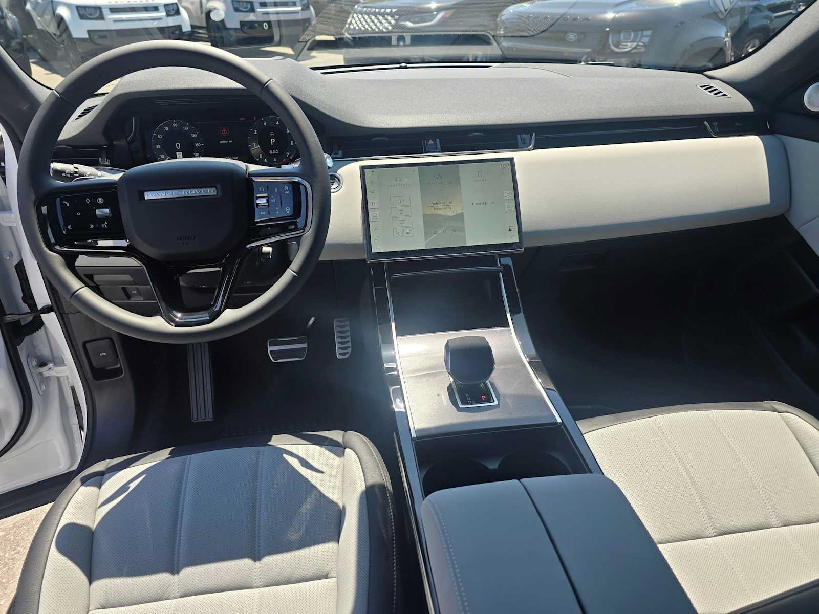 New 2026 Land Rover Range Rover Evoque Dynamic SE AWD/4WD image 20