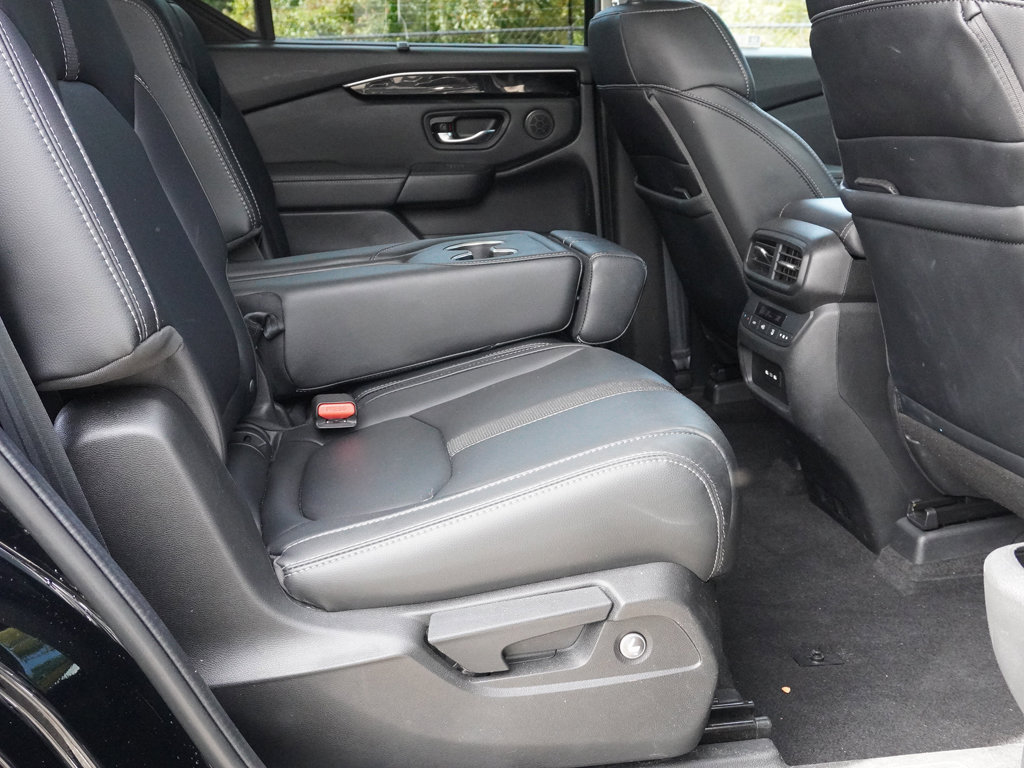 Used 2024 Honda Pilot Touring image 33
