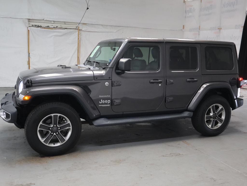Used 2021 Jeep Wrangler Unlimited Sahara AWD/4WD image 4