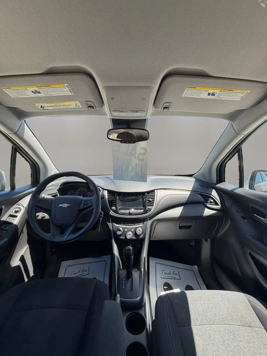 Used 2020 Chevrolet Trax LS FWD image 11