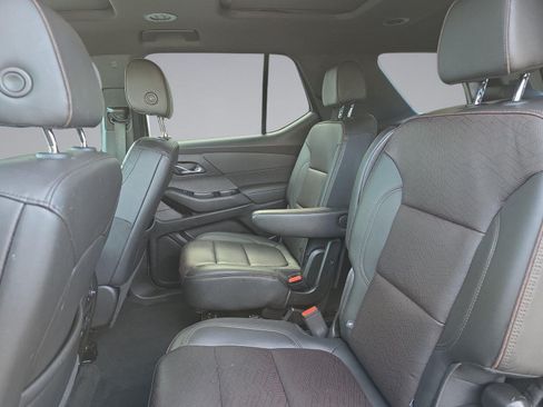Used 2023 Chevrolet Traverse High Country AWD/4WD image 32