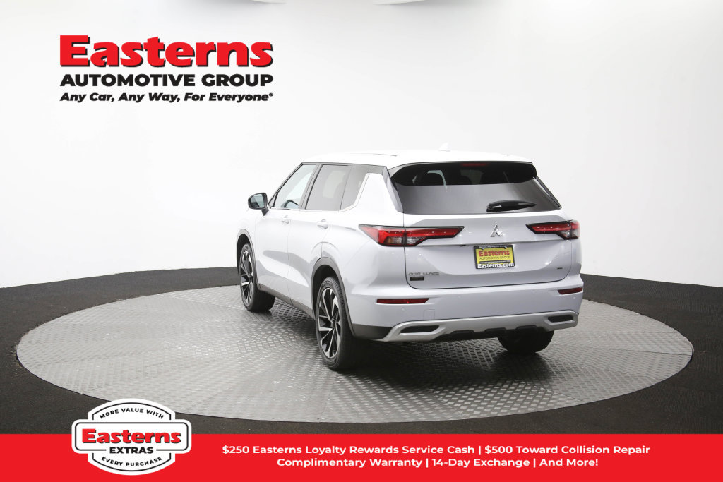 Used 2024 Mitsubishi Outlander SE AWD/4WD image 68
