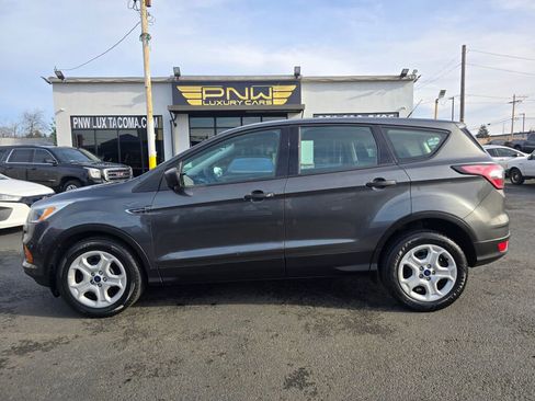 Used 2017 Ford Escape S image 11