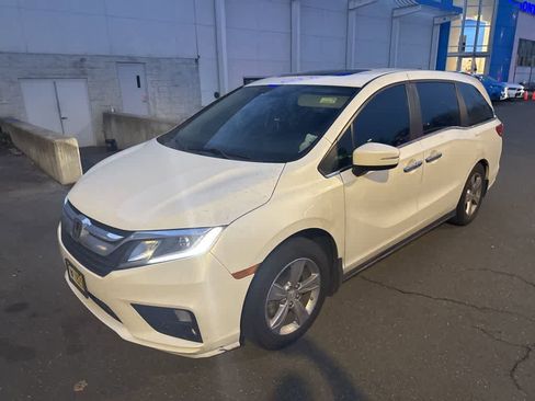 Used 2018 Honda Odyssey EX-L image 2