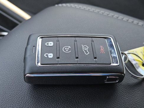 New 2025 Jeep Grand Cherokee L Altitude image 24