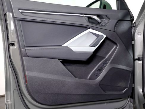 Used 2022 Audi Q3 2.0T Premium Plus w/ Premium Plus Package image 18