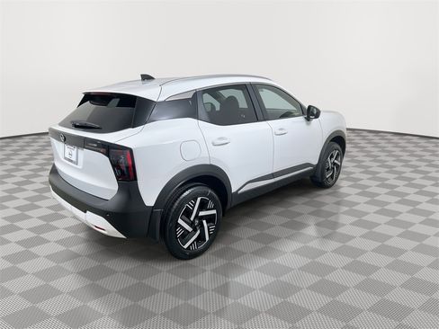 New 2026 Nissan Kicks SV image 8