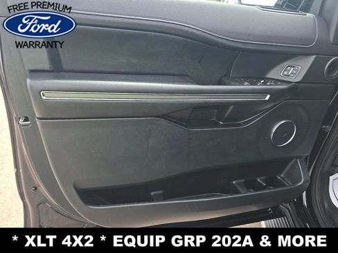 Used 2020 Ford Expedition XLT w/ Equipment Group 202A RWD image 11