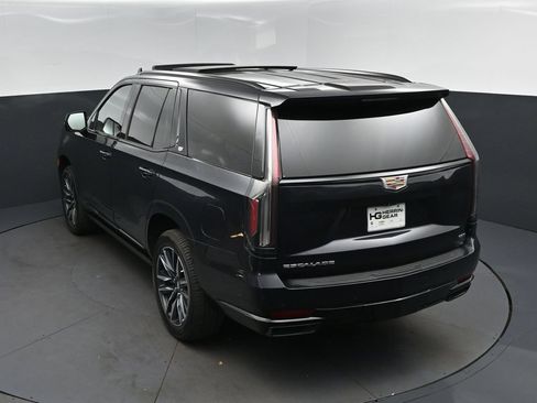 Used 2022 Cadillac Escalade Sport w/ Touring Package AWD/4WD image 33