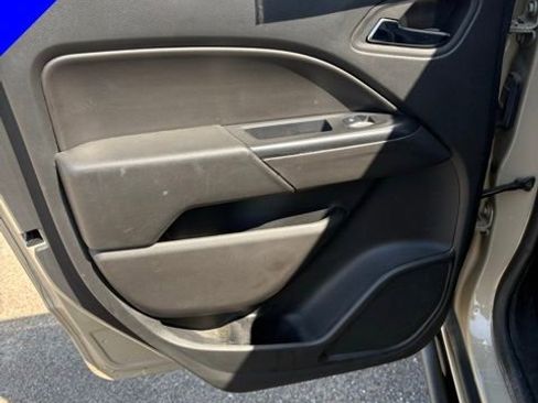 Used 2022 Chevrolet Colorado ZR2 w/ ZR2 Dusk Special Edition image 29