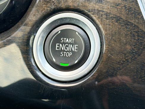 Used 2022 Cadillac XT6 Premium Luxury w/ Technology Package image 38