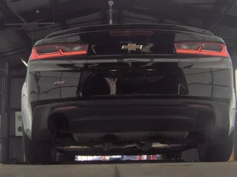 Used 2018 Chevrolet Camaro LT w/ RS Package RWD image 8