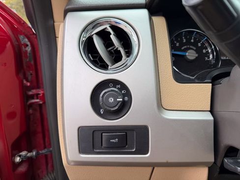 Used 2014 Ford F150 Lariat w/ Equipment Group 502A Luxury image 10