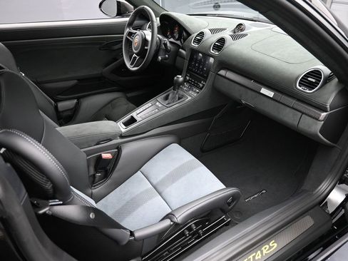 New 2025 Porsche 718 Cayman GT4 RS image 26